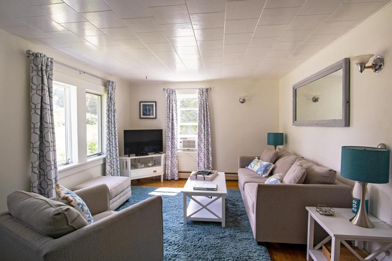 Friars Bay Inn & Cottages Welshpool Dış mekan fotoğraf